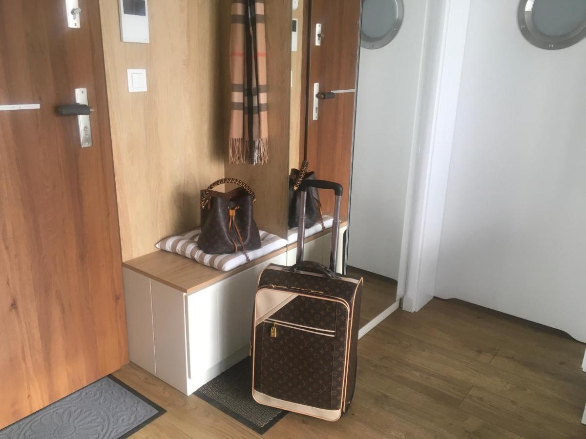 Apartament Marine Holiday Elblag - Winda -Parking W Hali Garazowej -Gratis -Business Stays Exteriör bild