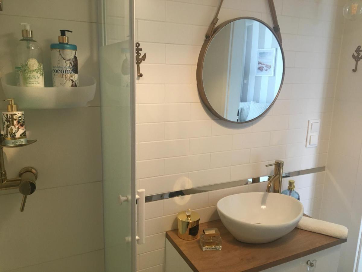 Apartament Marine Holiday Elblag - Winda -Parking W Hali Garazowej -Gratis -Business Stays Exteriör bild