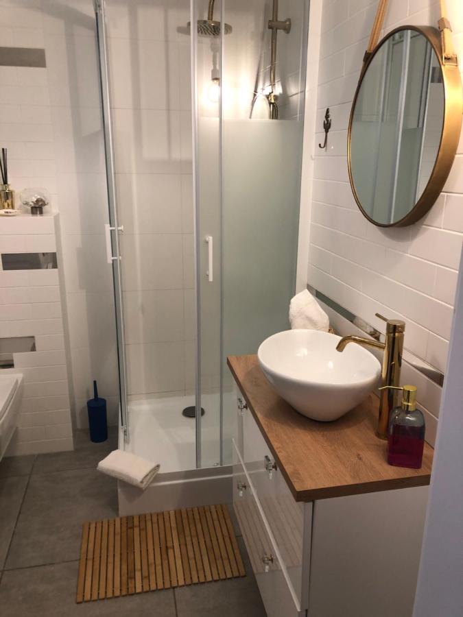 Apartament Marine Holiday Elblag - Winda -Parking W Hali Garazowej -Gratis -Business Stays Exteriör bild